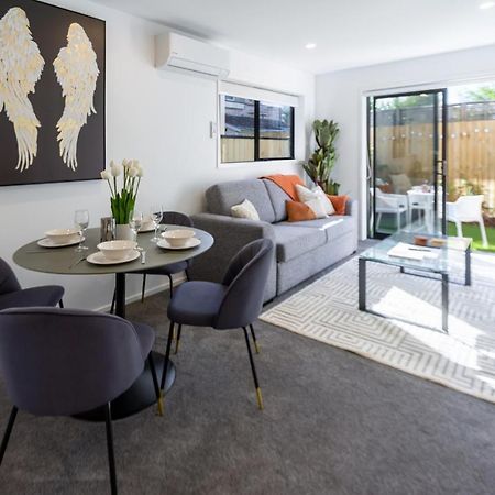 Central City Awaits 2 Bed 2 Bath With Carpark Christchurch Exterior foto