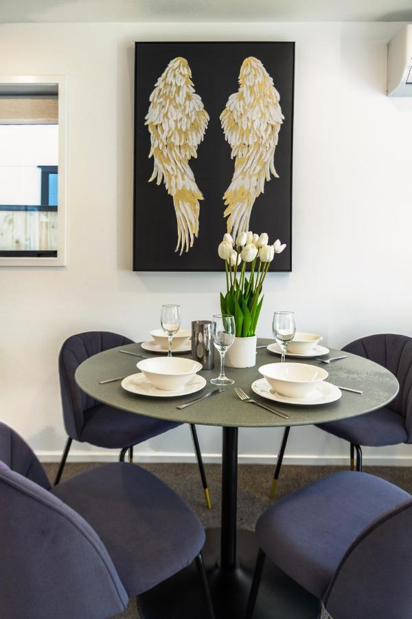 Central City Awaits 2 Bed 2 Bath With Carpark Christchurch Exterior foto